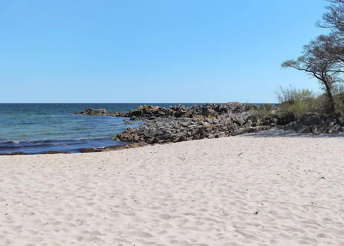 Sandrine - 400m From The Sea By Interhome *